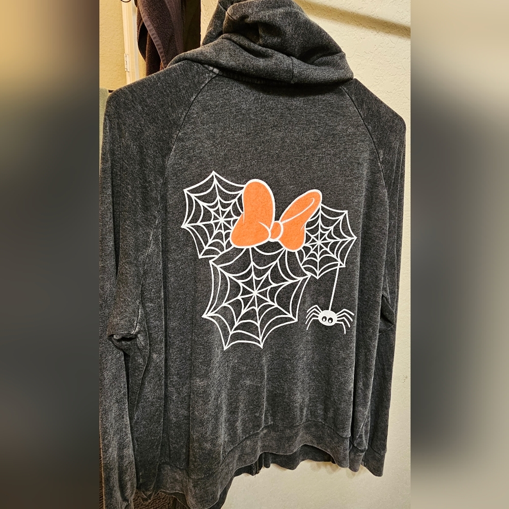 BNWT Mickey Halloween sweater/hoodie